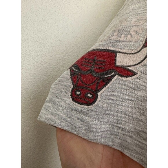 Vintage NBA Chicago Bulls Single Stitch Logo Shirt 1991 White Gray Men's Small - Picture 5 of 12
